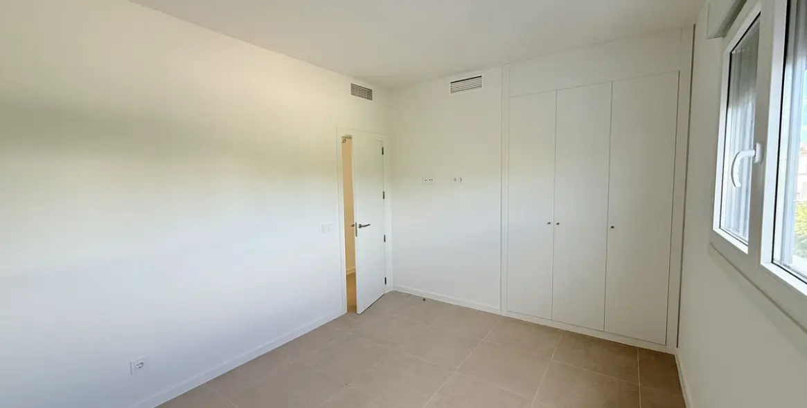 Sale of penthouse in Estepona 23