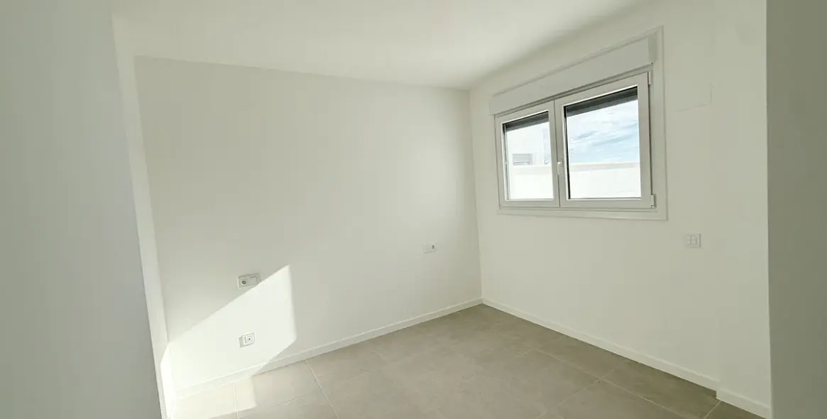 Sale of penthouse in Estepona 27