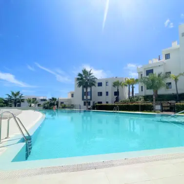 Sale of penthouse in Estepona