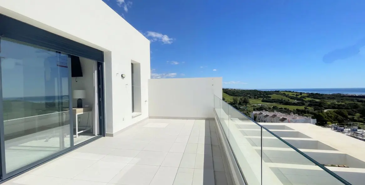 Продажа пентхауса в Estepona 20