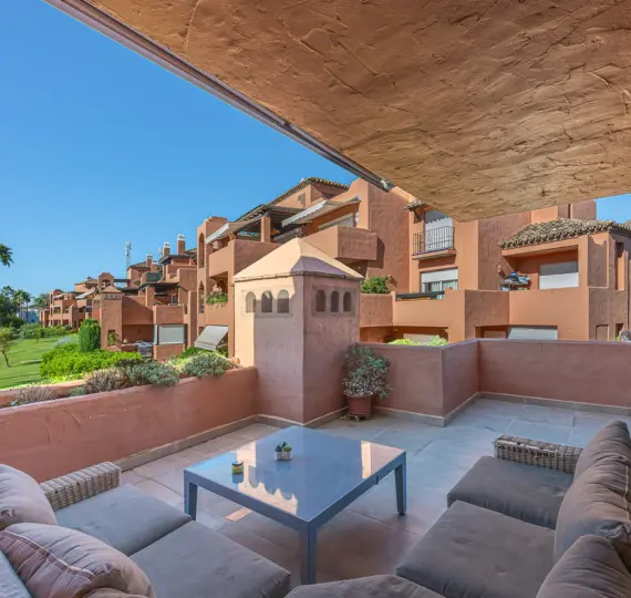 Middle floor apartment R5222758