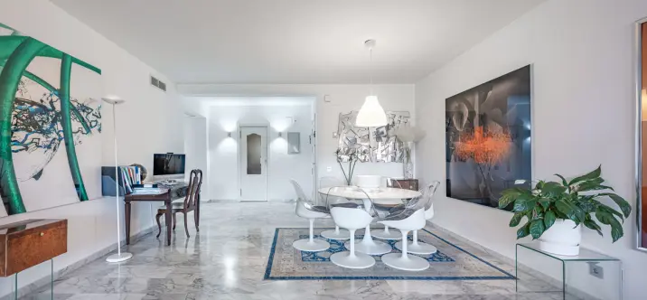 Продажа апартаментов на среднем этаже в Estepona 4