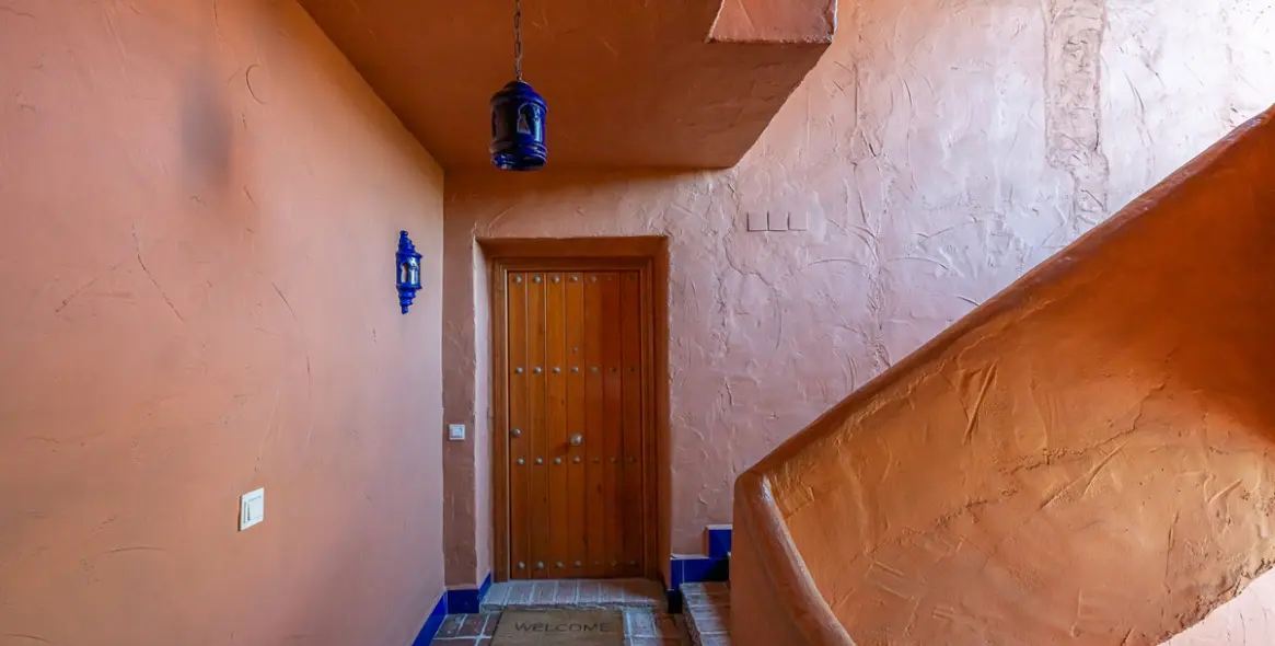 Продажа апартаментов на среднем этаже в Estepona 30