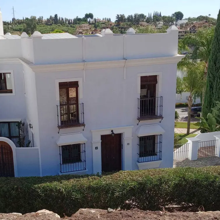 Sale of semi-detached house in Estepona