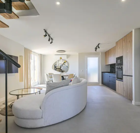 Sale of penthouse duplex in Nueva Andalucía