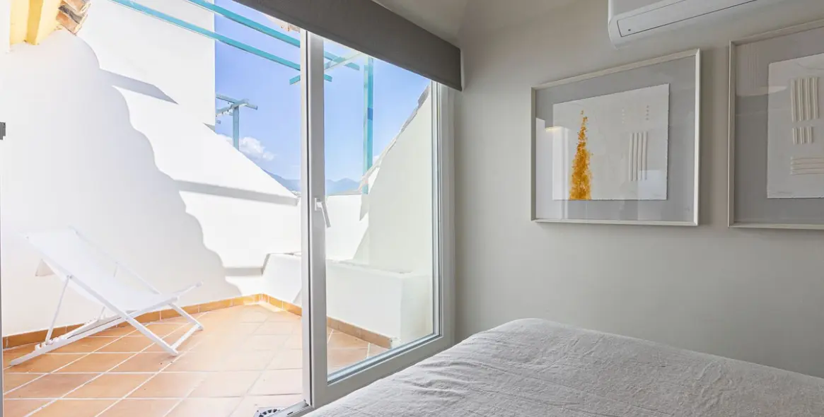 Продажа двухуровневого пентхауса в Nueva Andalucía 17