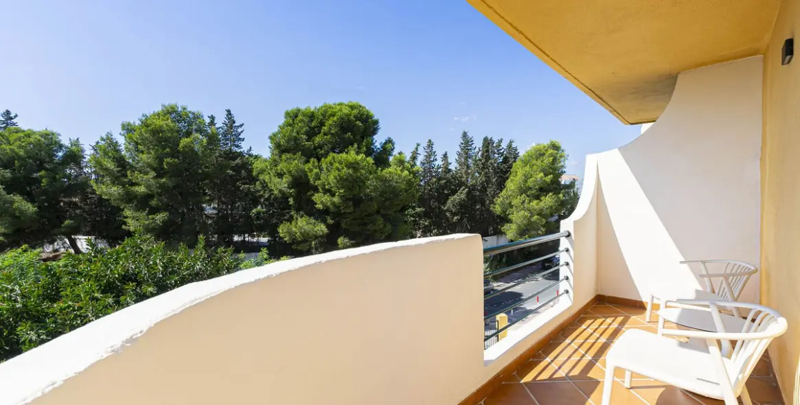 Продажа двухуровневого пентхауса в Nueva Andalucía 20