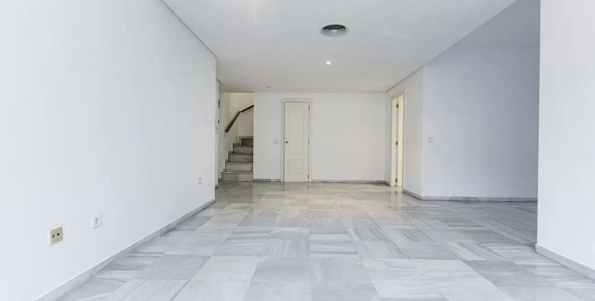 Sale of duplex in Marbella 18