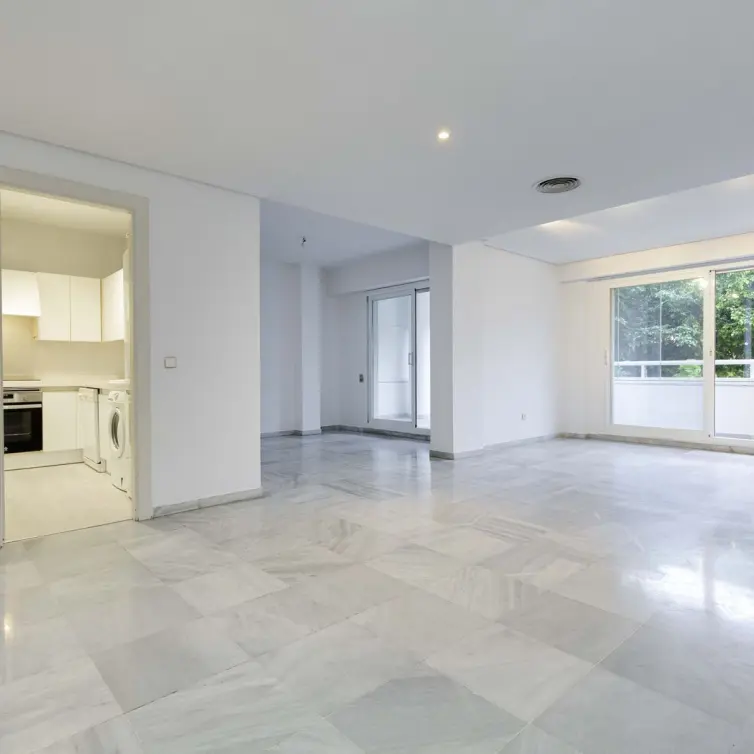 Sale of duplex in Marbella