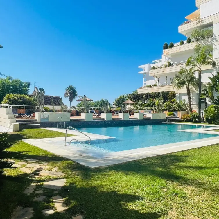 Sale of duplex in Marbella