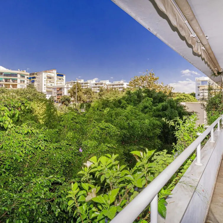Sale of duplex in Marbella