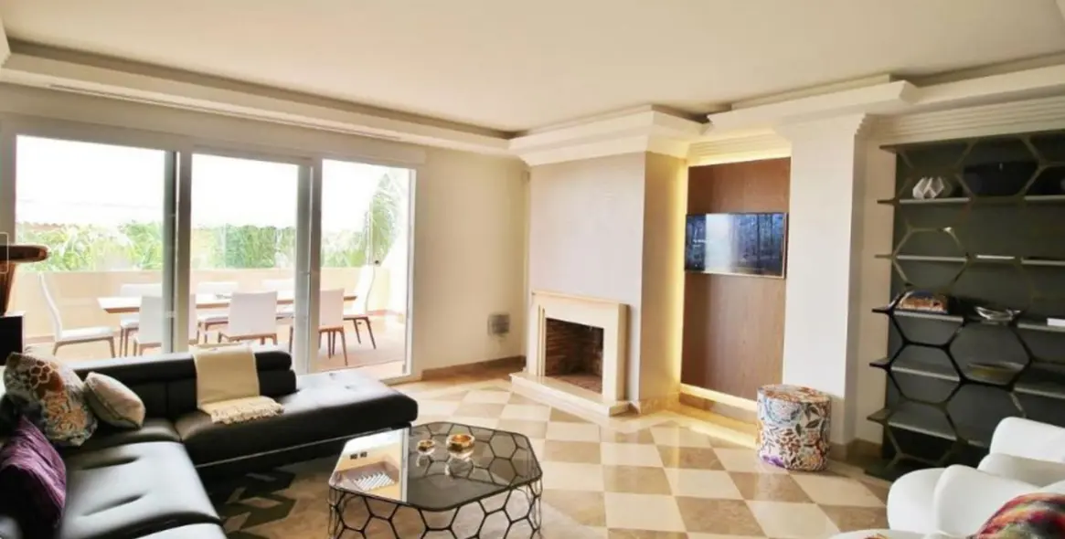 Продажа апартаментов на среднем этаже в Nueva Andalucía 1