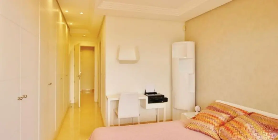 Продажа апартаментов на среднем этаже в Nueva Andalucía 12