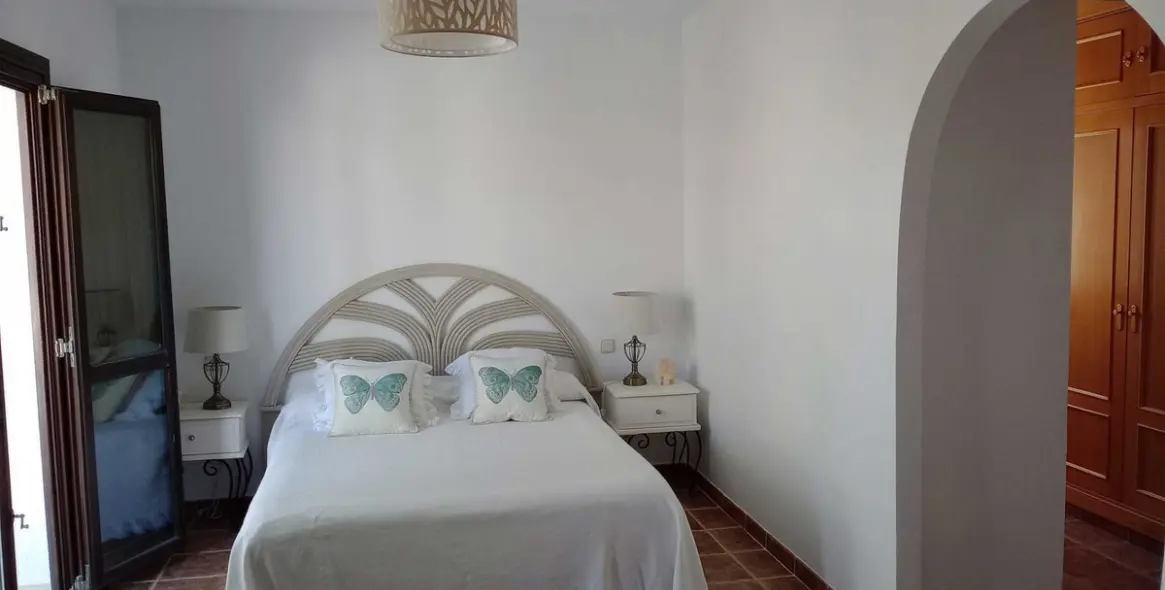 Продажа таунхауса в El Paraiso 14