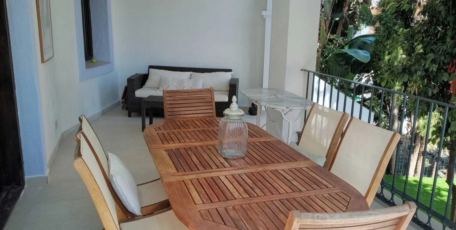 Sale of townhouse in El Paraiso 4