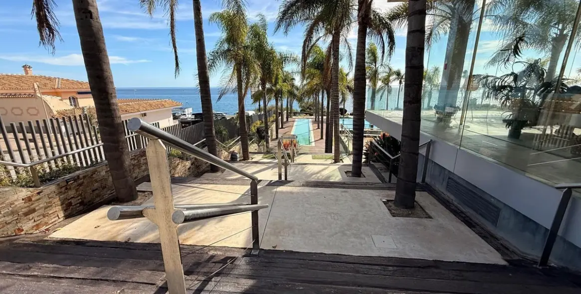 Sale of middle floor apartment in Mijas 70