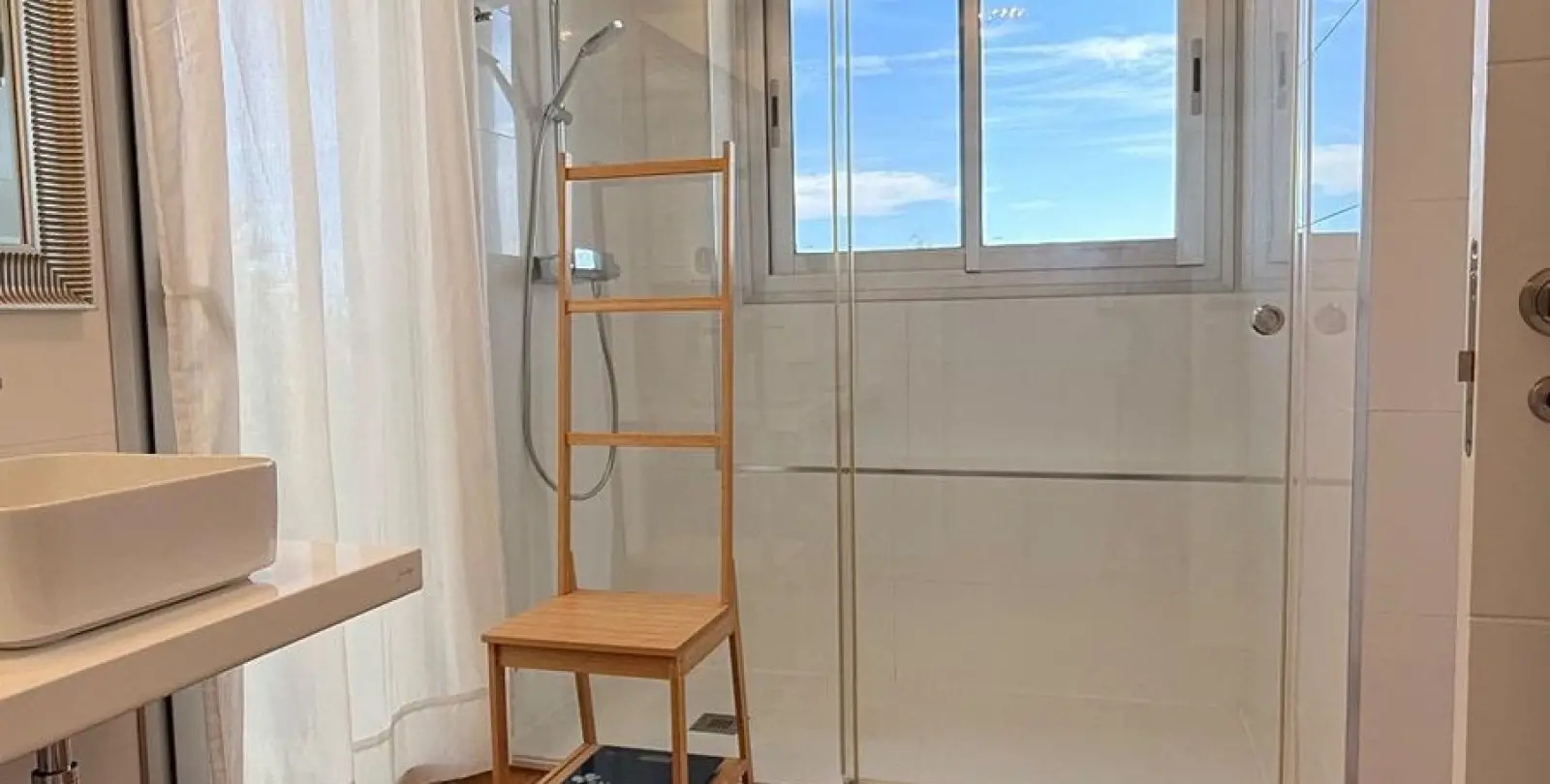 Venta de apartamento en planta media en Mijas 40