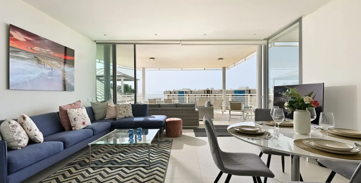 Venta de apartamento en planta media en Fuengirola 2