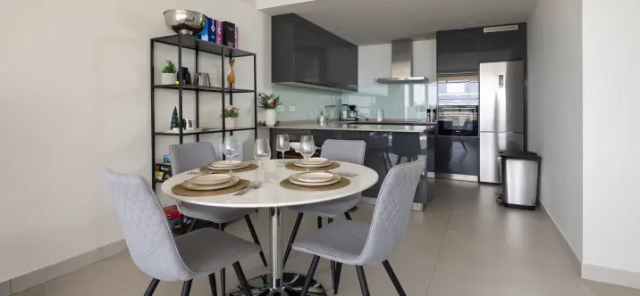 Venta de apartamento en planta media en Fuengirola 3