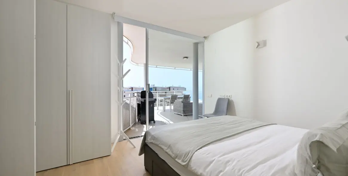 Venta de apartamento en planta media en Fuengirola 9