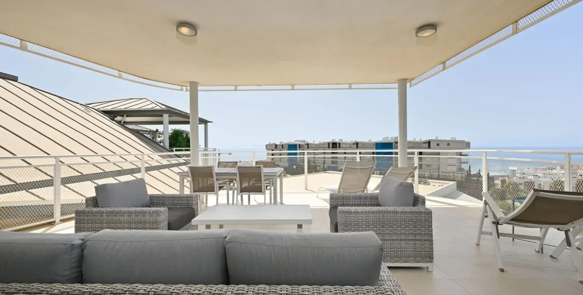 Venta de apartamento en planta media en Fuengirola 13