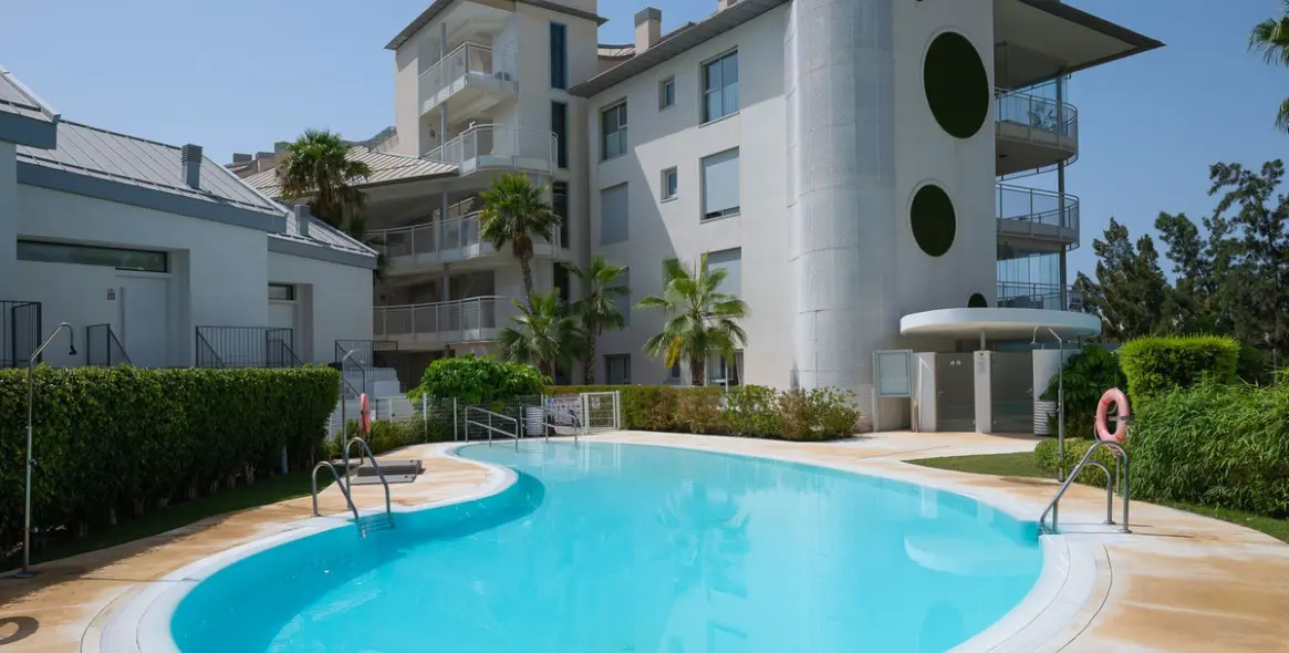 Venta de apartamento en planta media en Fuengirola 23