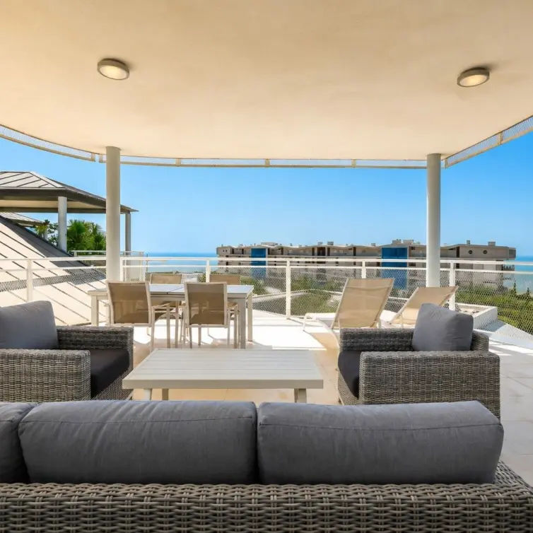 Продажа апартаментов на среднем этаже в Fuengirola