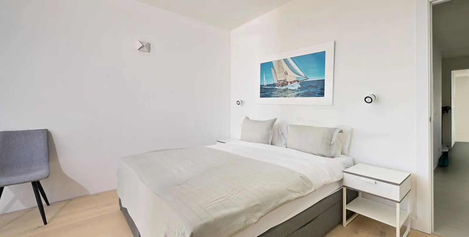 Sale of middle floor apartment in Fuengirola 11