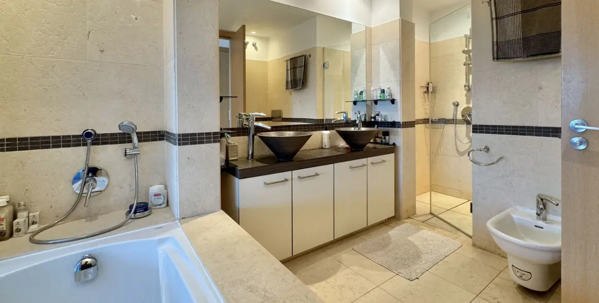 Sale of ground floor apartment in Altos de los Monteros 24