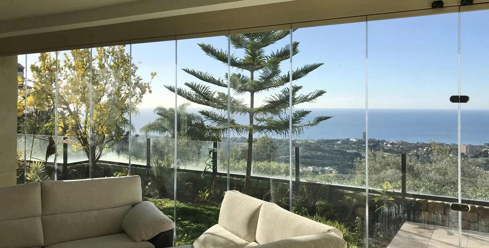 Sale of middle floor apartment in Altos de los Monteros 1