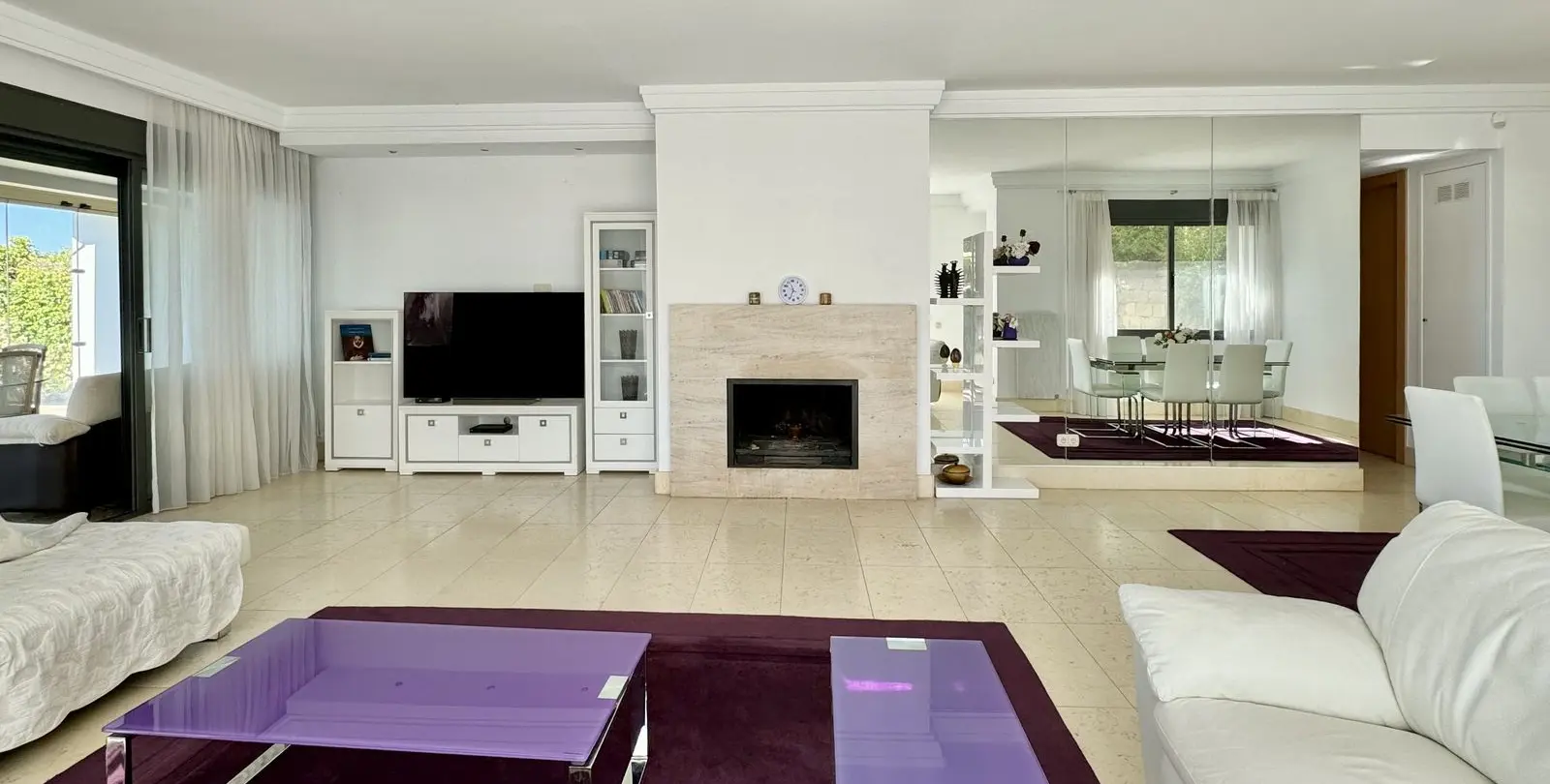 Sale of middle floor apartment in Altos de los Monteros 8