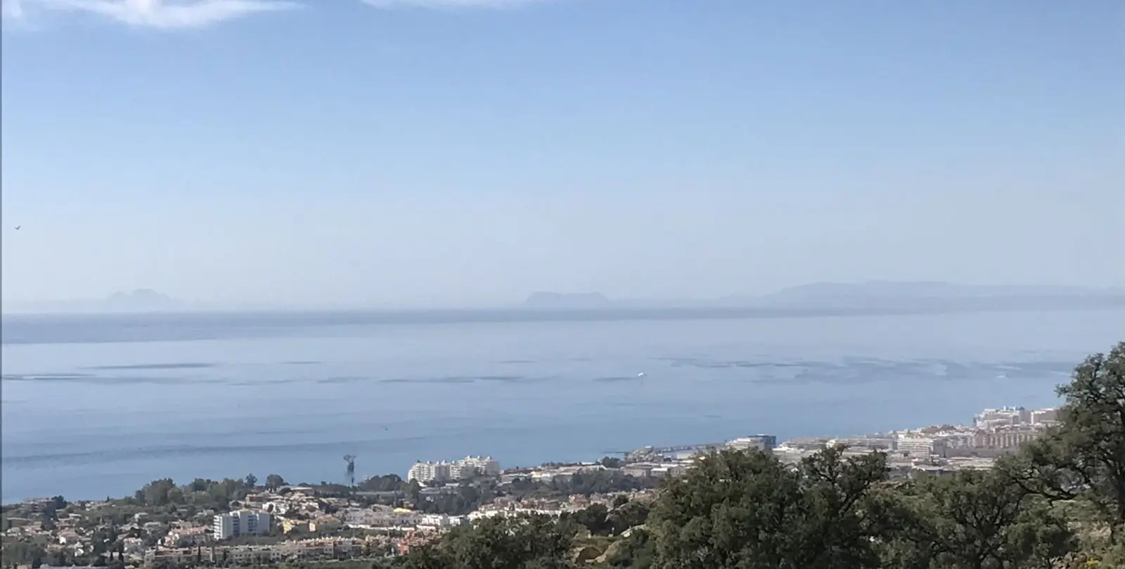 Sale of middle floor apartment in Altos de los Monteros 38