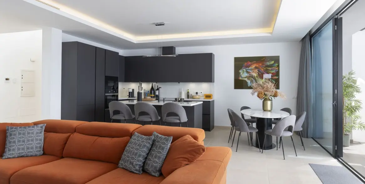 Продажа  отдельно стоящей виллы в Coín 9