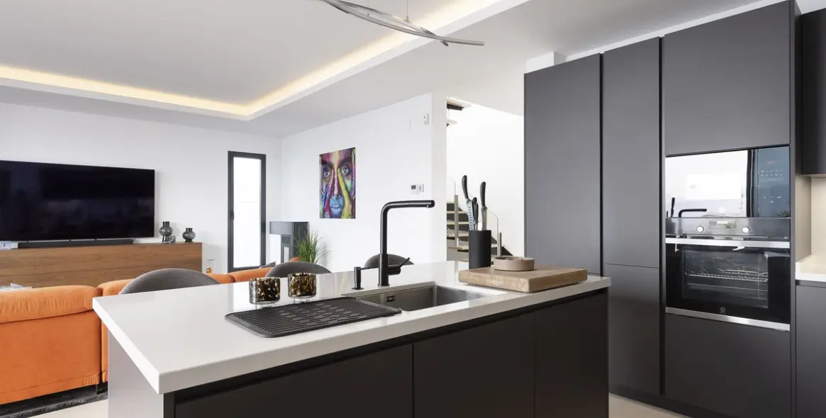 Продажа  отдельно стоящей виллы в Coín 13