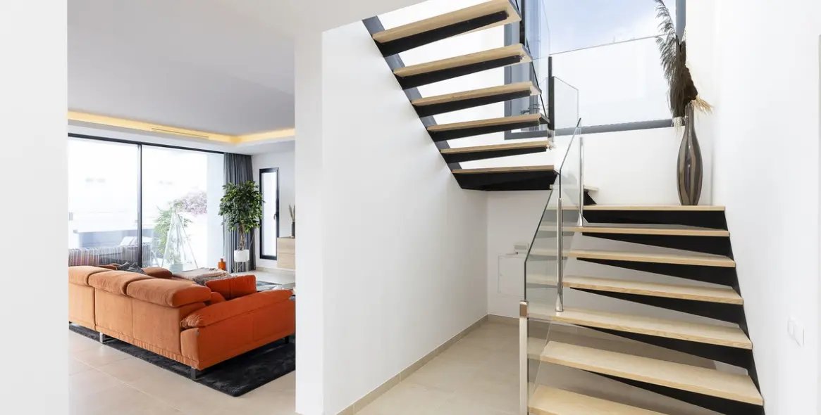 Sale of detached villa in Coín 21