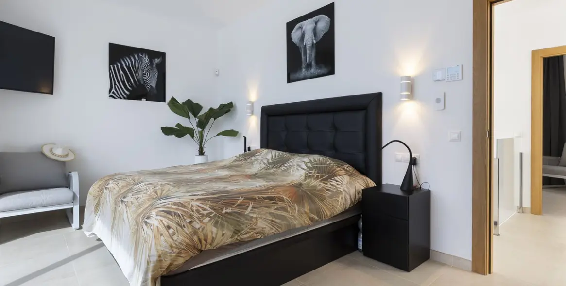 Sale of detached villa in Coín 31