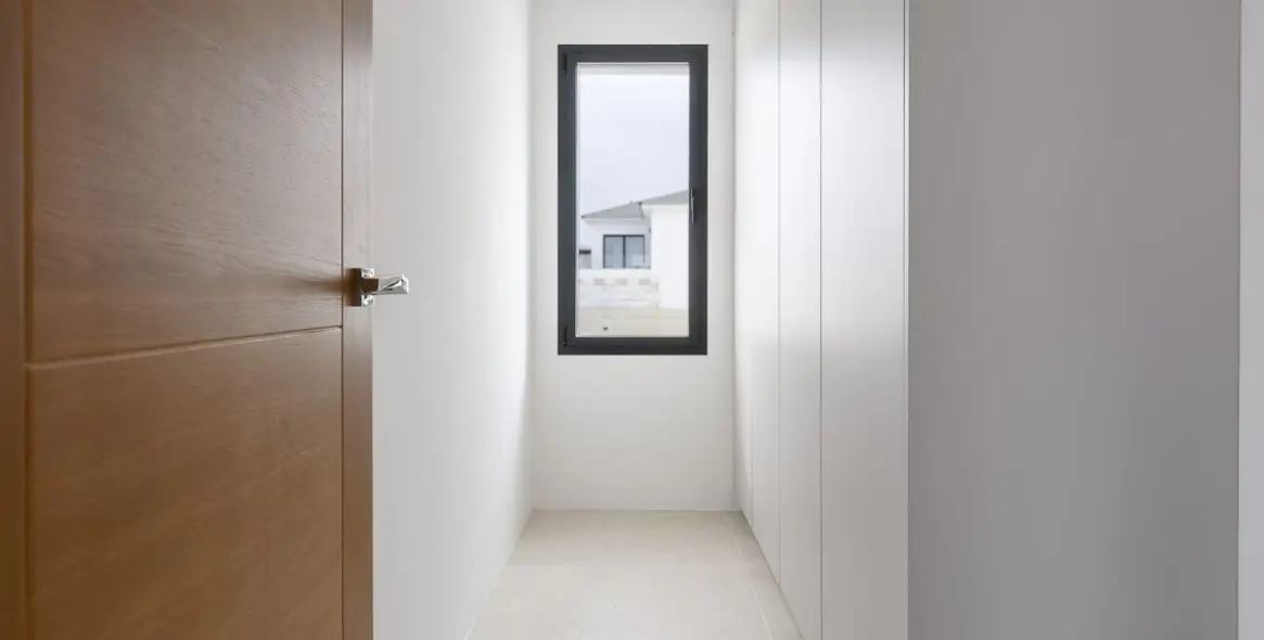 Sale of detached villa in Coín 45