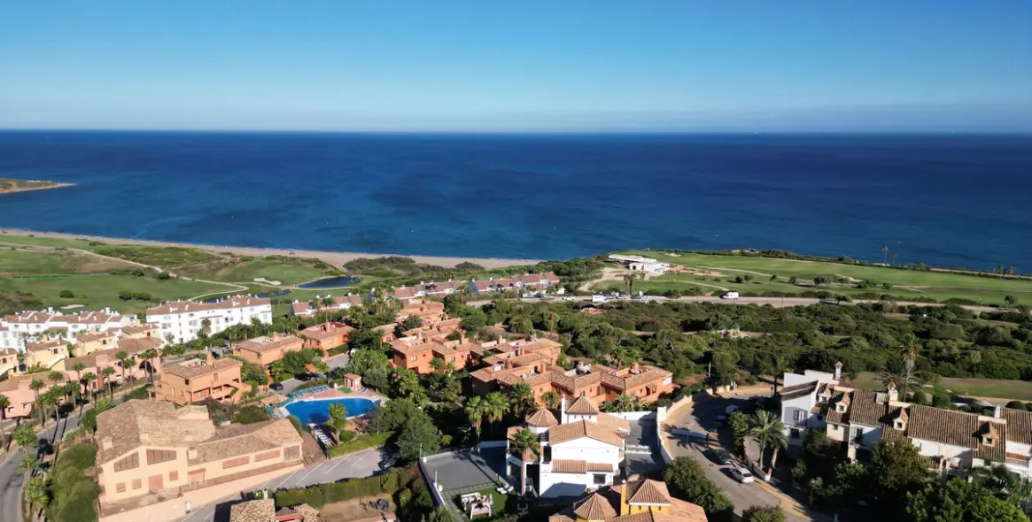 Продажа  отдельно стоящей виллы в La Alcaidesa 3