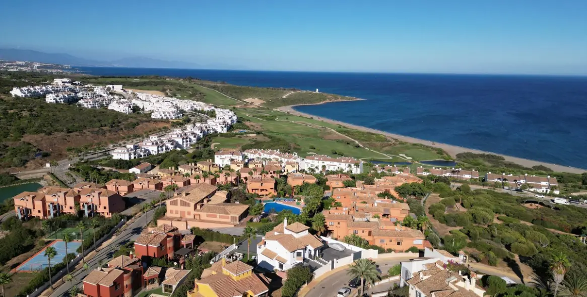 Продажа  отдельно стоящей виллы в La Alcaidesa 4