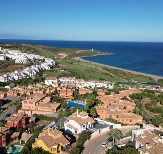 Продажа  отдельно стоящей виллы в La Alcaidesa