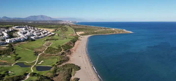 Продажа  отдельно стоящей виллы в La Alcaidesa 4