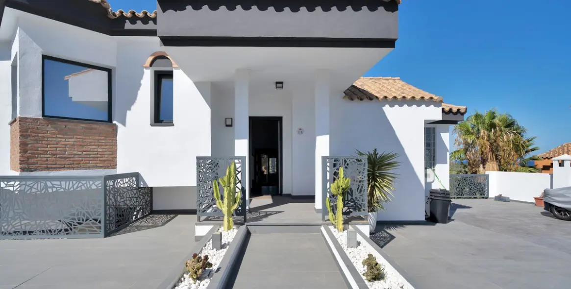 Продажа  отдельно стоящей виллы в La Alcaidesa 10