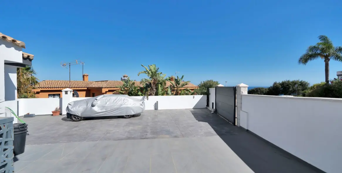 Продажа  отдельно стоящей виллы в La Alcaidesa 17