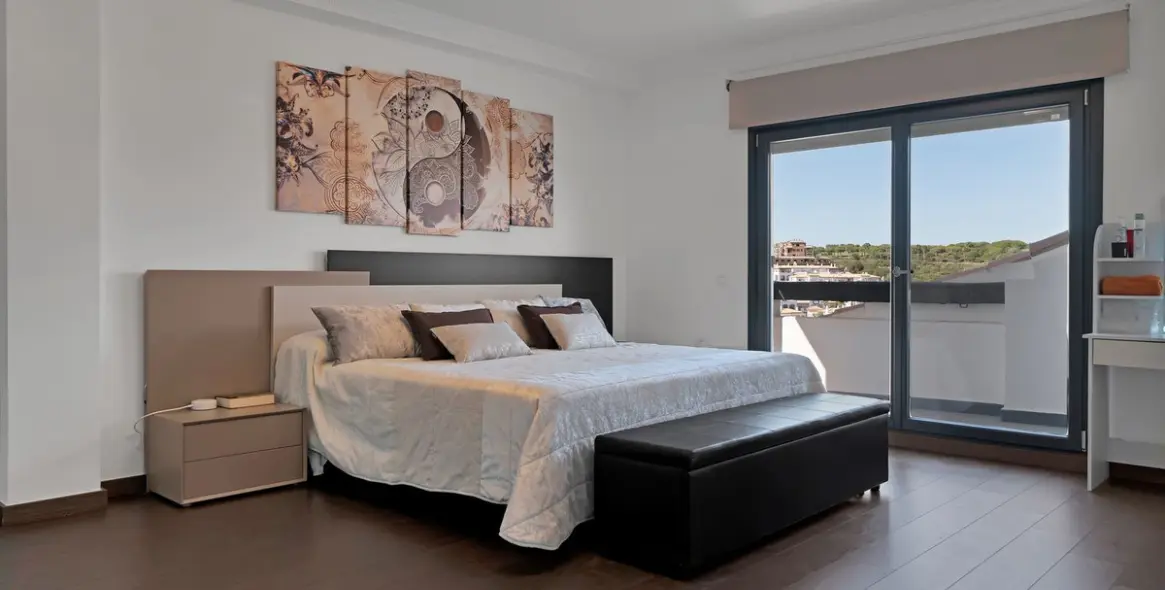 Продажа  отдельно стоящей виллы в La Alcaidesa 19