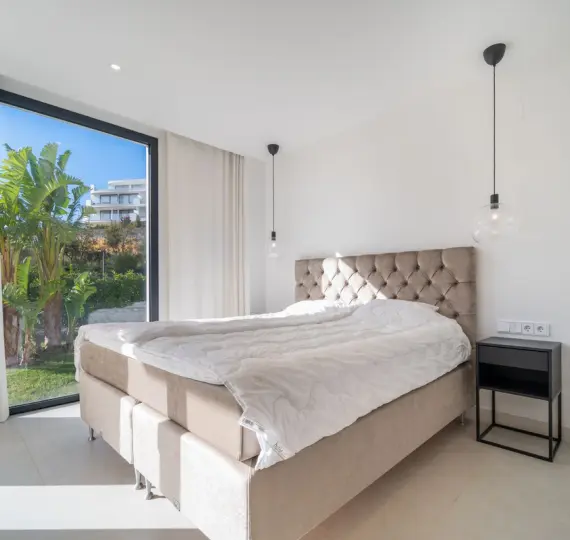 Продажа апартаментов на первом этаже в Fuengirola