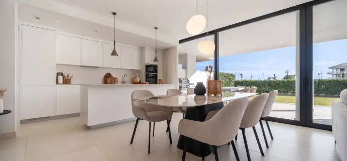 Продажа апартаментов на первом этаже в Fuengirola 3