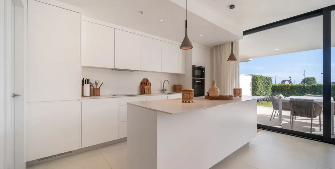 Sale of ground floor apartment in Fuengirola 13