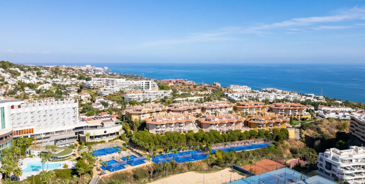 Sale of ground floor apartment in Fuengirola 35