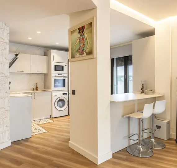 Middle floor apartment R5186287