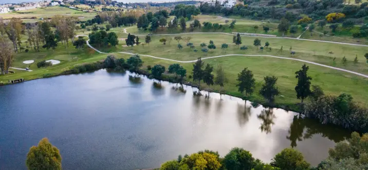 Продажа апартаментов на первом этаже в Benahavís 2